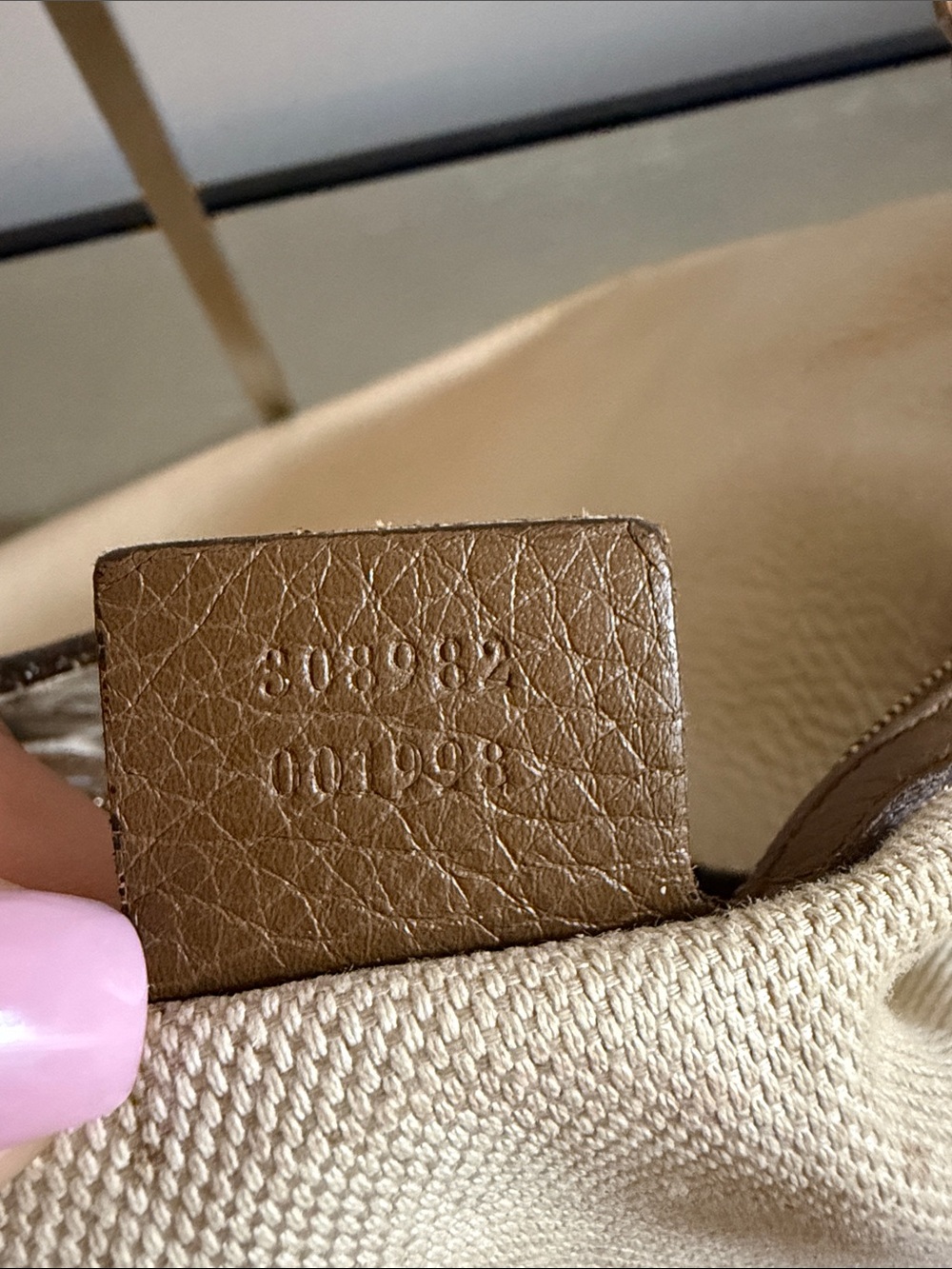 Gucci Soho Cream Leather Shoulder Tote with Tassel and Chain Straps - Picture 4 of 17